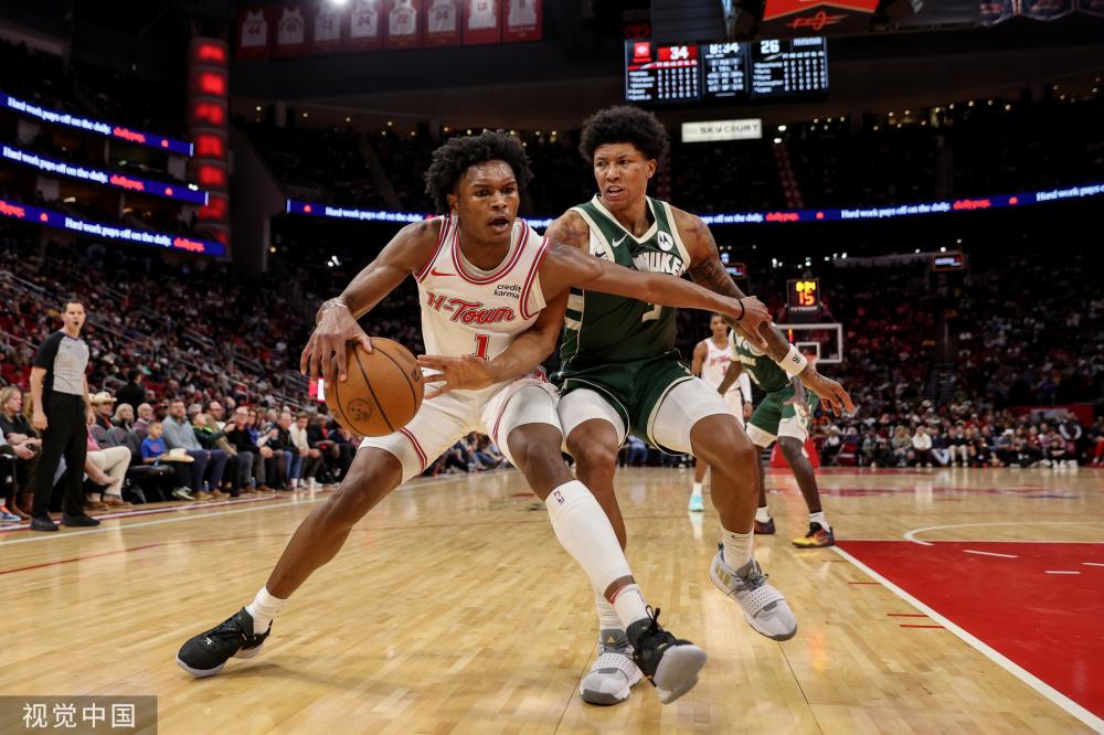 功贡献了自 功贡献了自